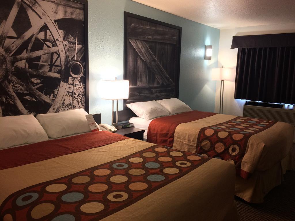 Super 8 By Wyndham สตราธมอร์ ห้อง รูปภาพ
