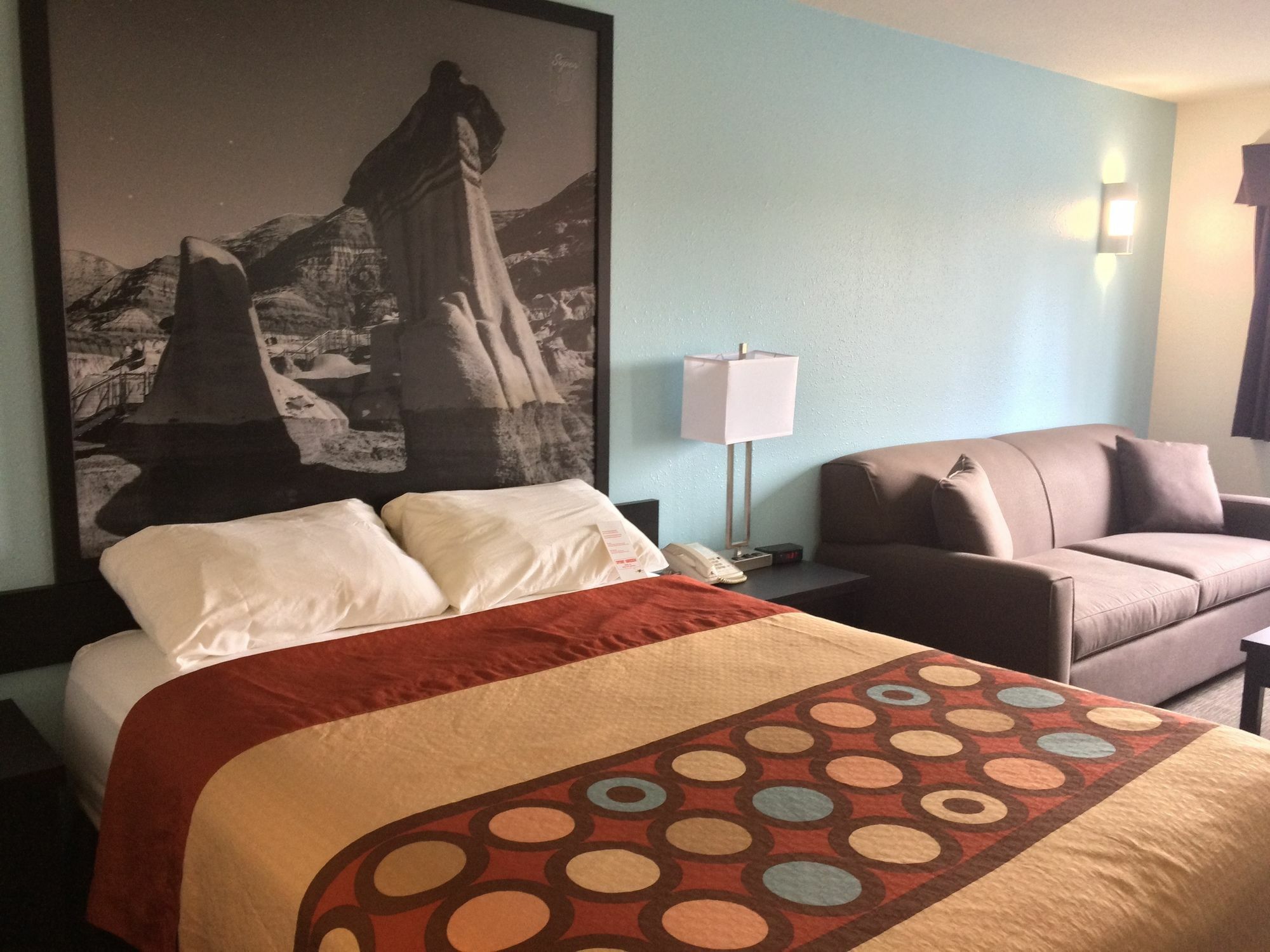 Super 8 By Wyndham สตราธมอร์ ภายนอก รูปภาพ